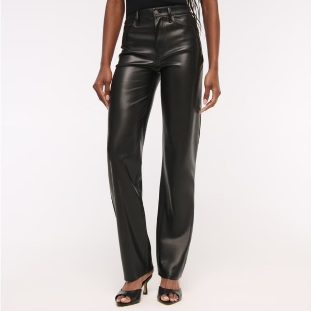 Abercrombie & Fitch The 90s Straight High Rise black faux leather pants size 4